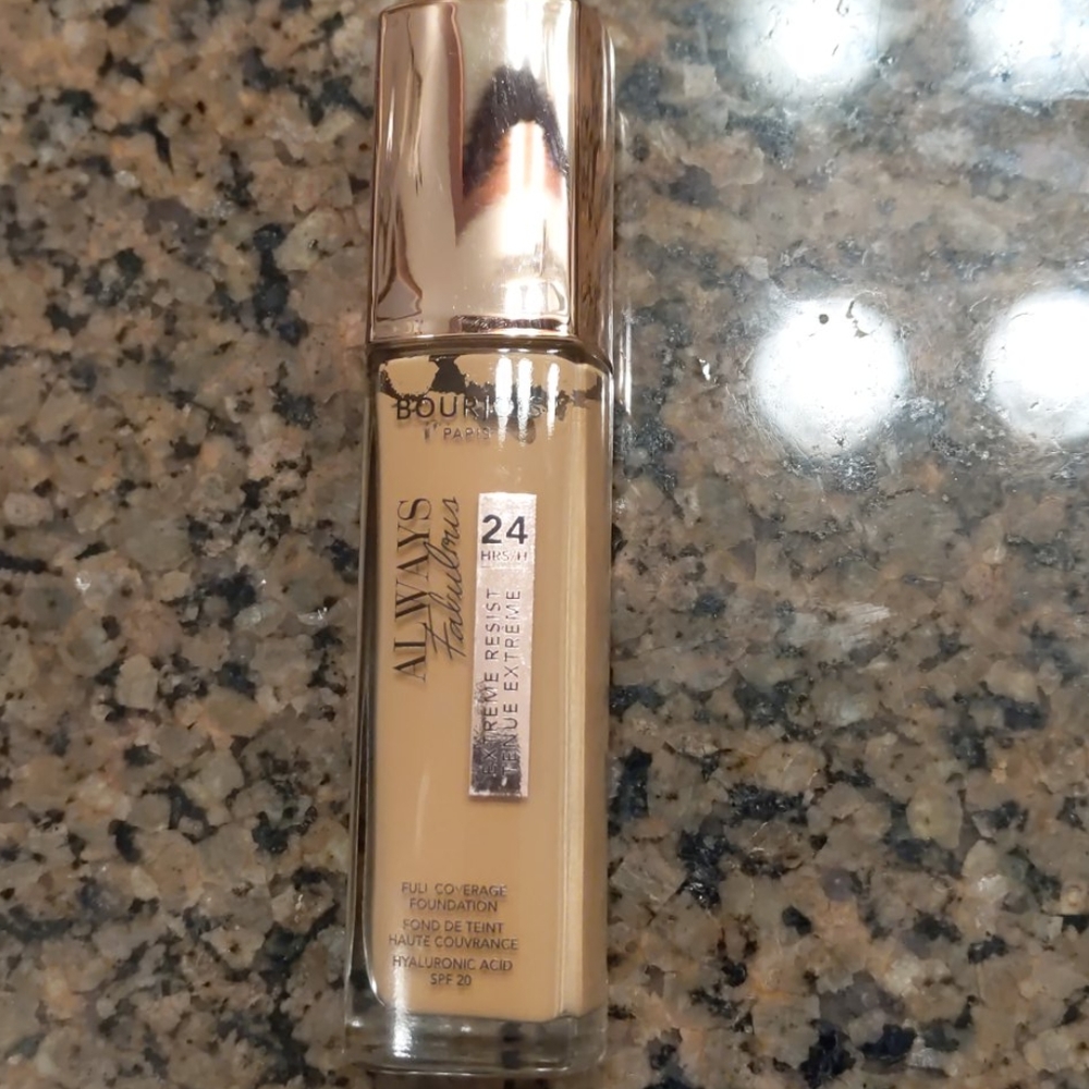 Bourjois Paris always fabulous 24 hrs foundation